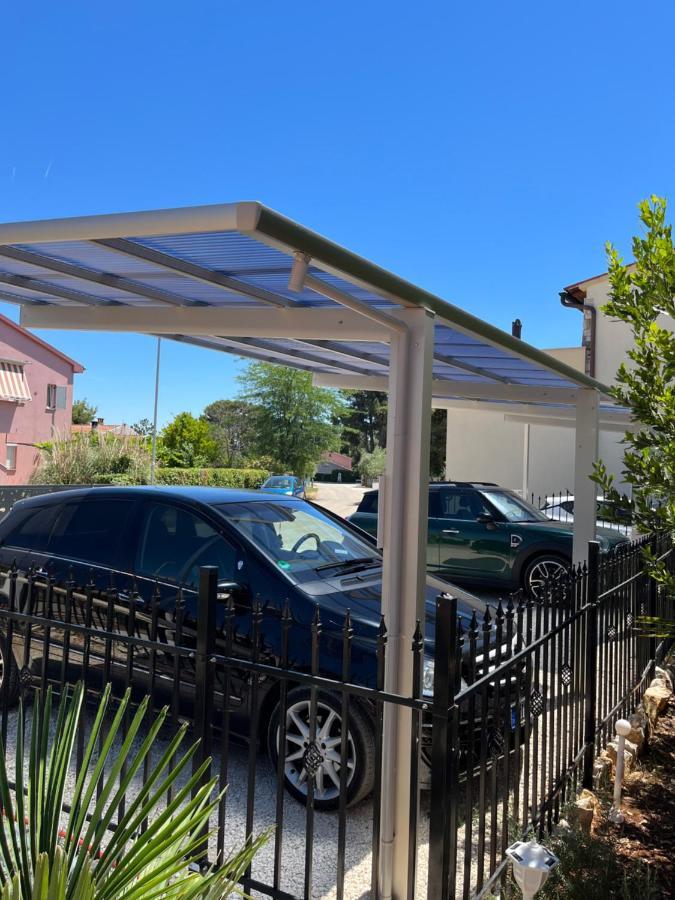 Grey Pearl With Free Ev Ch-Station Apartment Valbandon Exterior photo